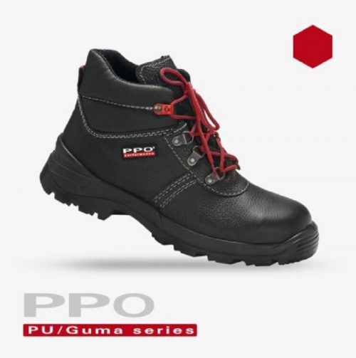 Safety boots Model 0373 with steel toe cap  - uppers made from embossed full-grain leather with reduced water absorption.